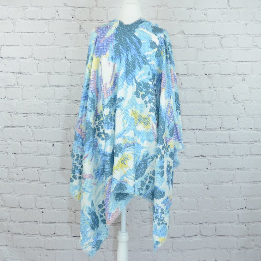 NEW! Woven Heart Lightweight Scarf / Wrap… - Picture 3 of 7